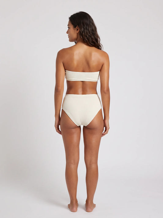 Ensemble Solarium, porté vue dos en studio, maillot de bain Palm Club