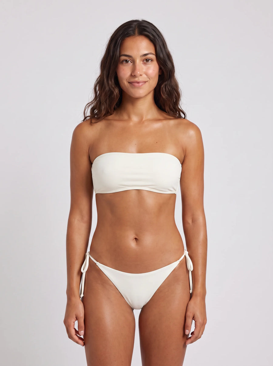 Bandeau Solarium, porté vue face en studio, maillot de bain Palm Club