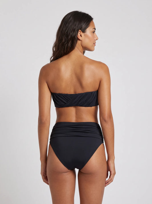 Ensemble La Digue, porté vue dos en studio, maillot de bain Palm Club