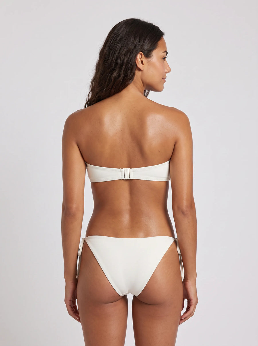 Bandeau Solarium, porté vue dos en studio, maillot de bain Palm Club